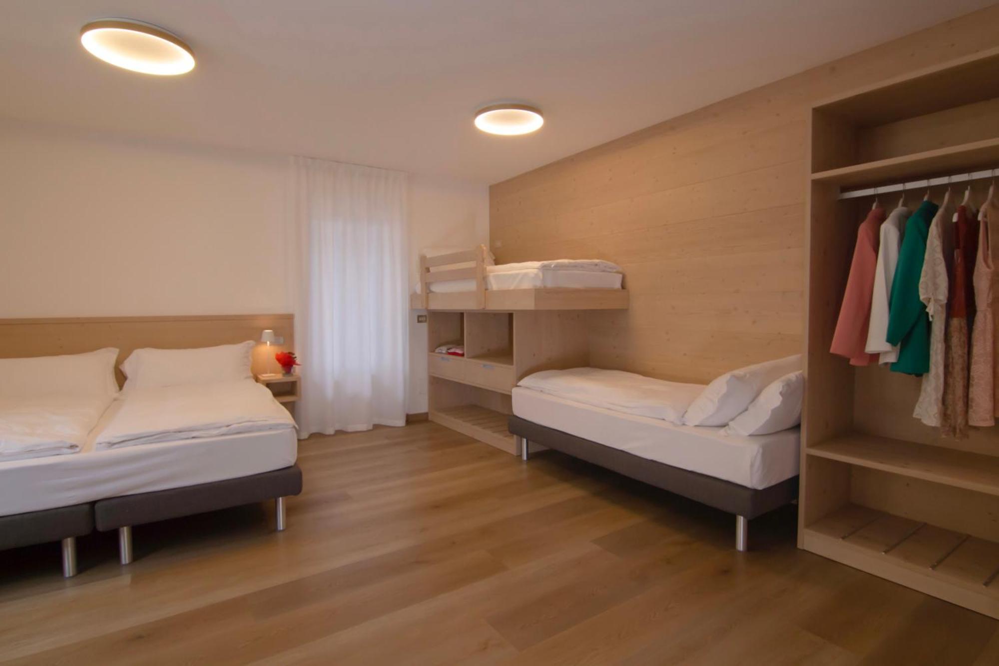 Hotel Miralago Bossico Quarto foto
