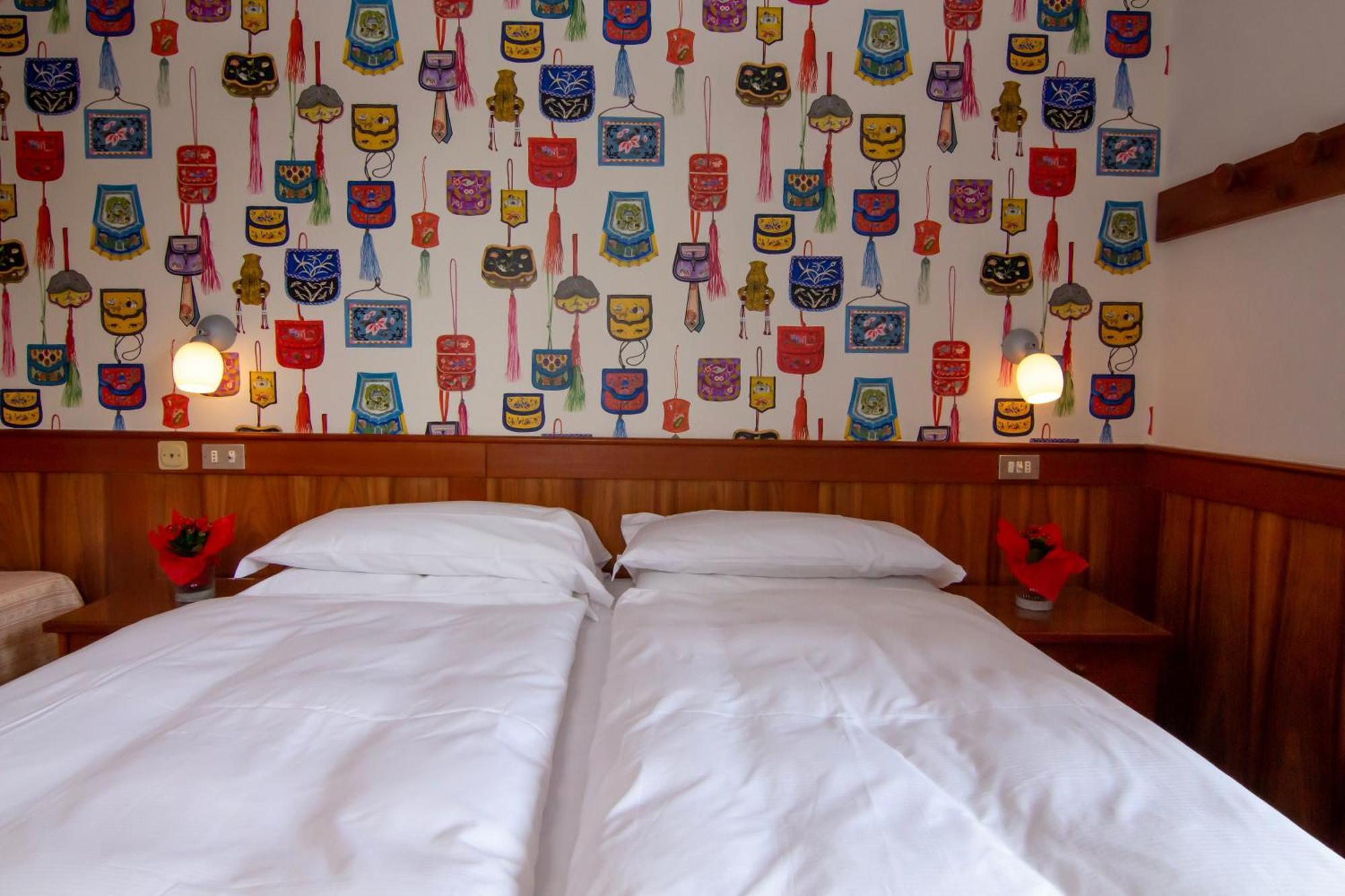 Hotel Miralago Bossico Quarto foto