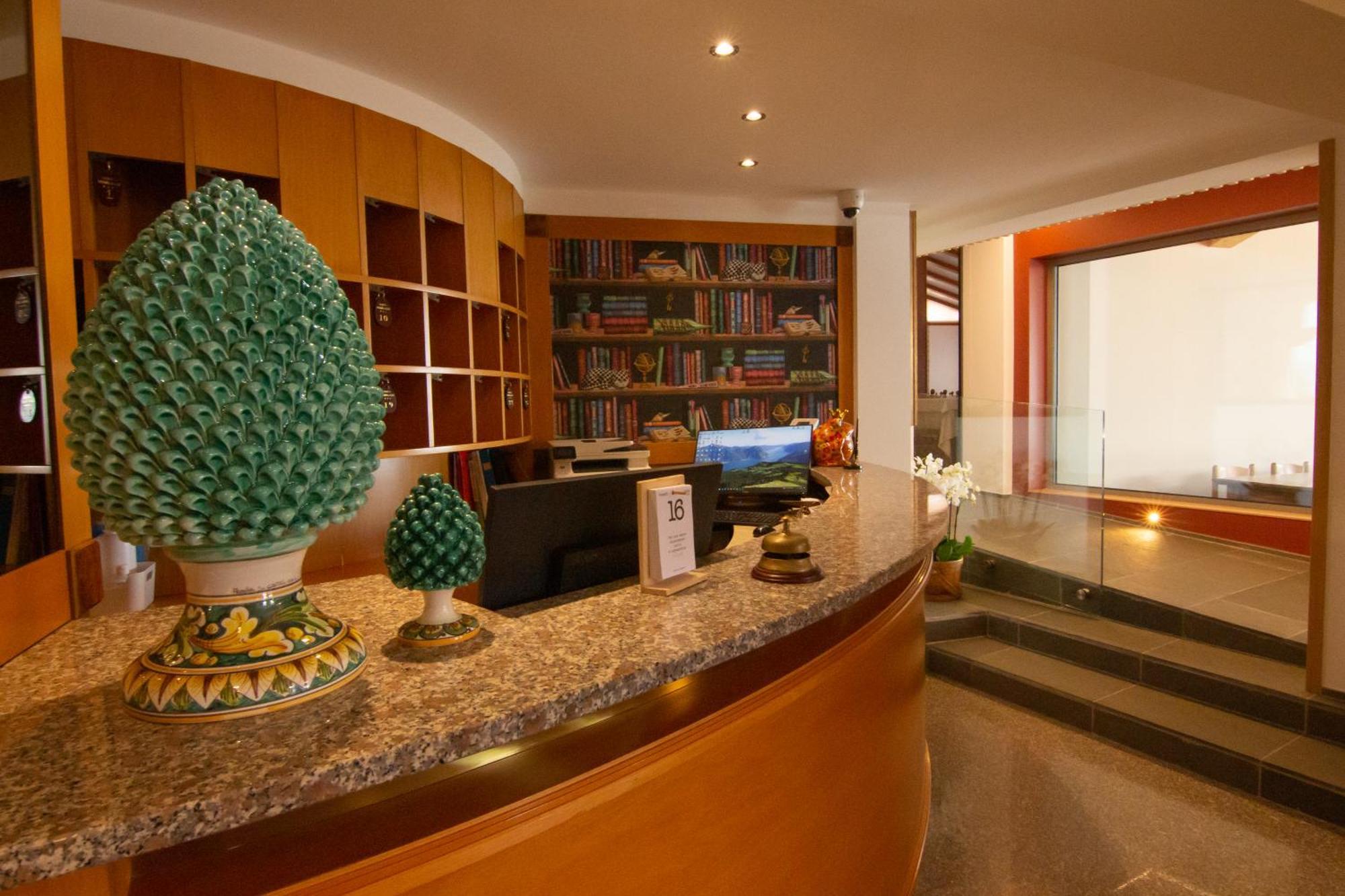 Hotel Miralago Bossico Exterior foto